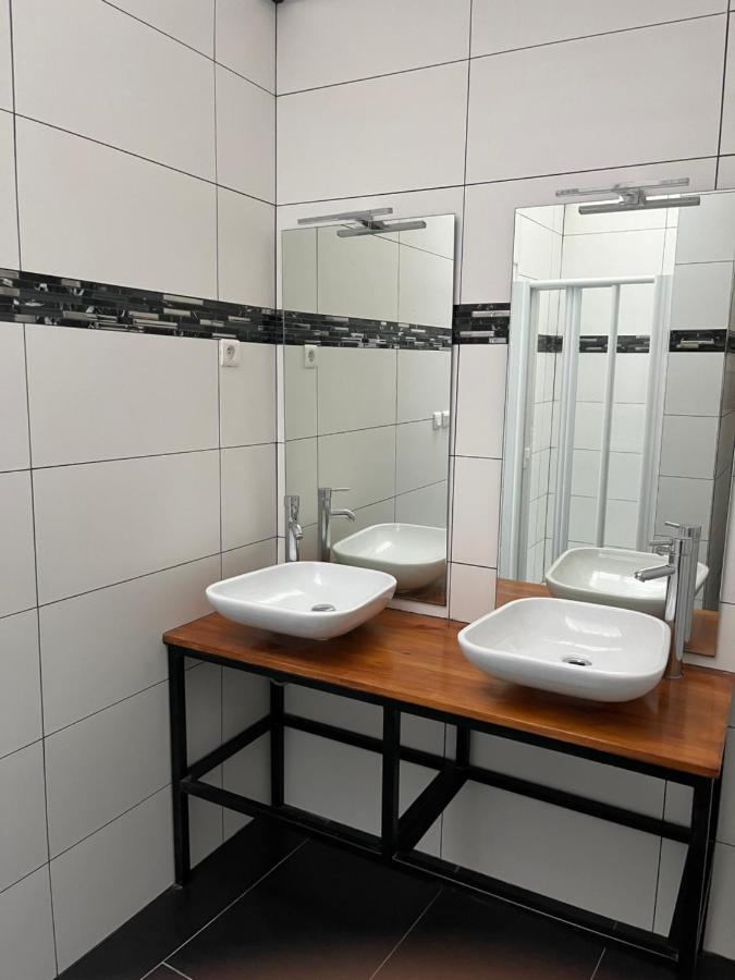 L'Appartement Sur Quai - En Face De La Criee Sete Exterior photo