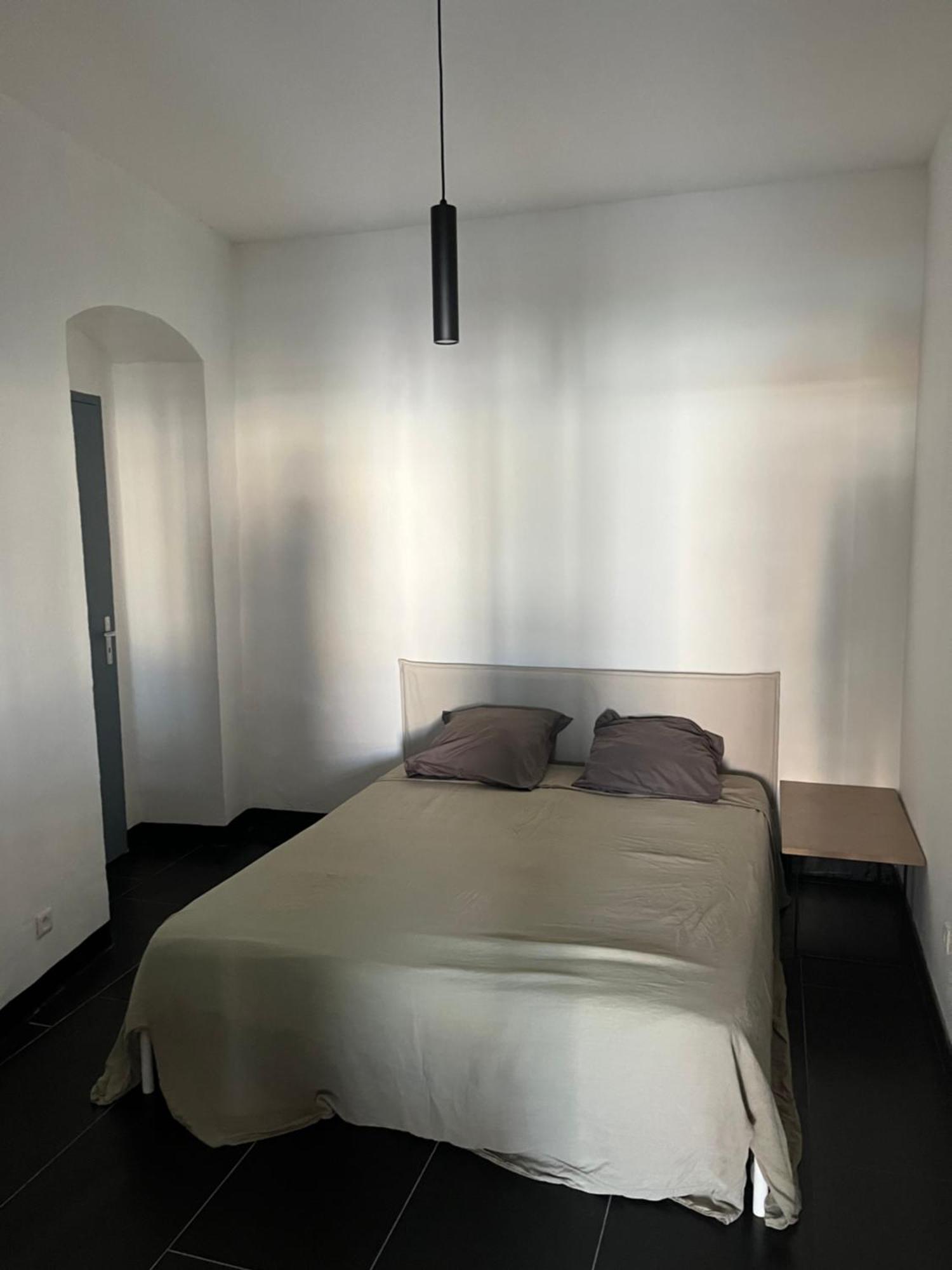 L'Appartement Sur Quai - En Face De La Criee Sete Exterior photo